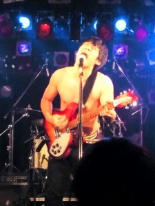 コウモトケンジ